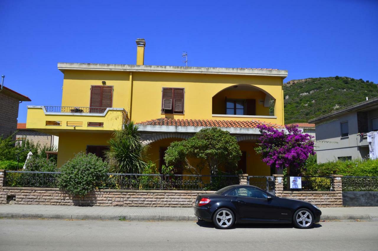 Appartamenti Villa Elisa 보사 외부 사진