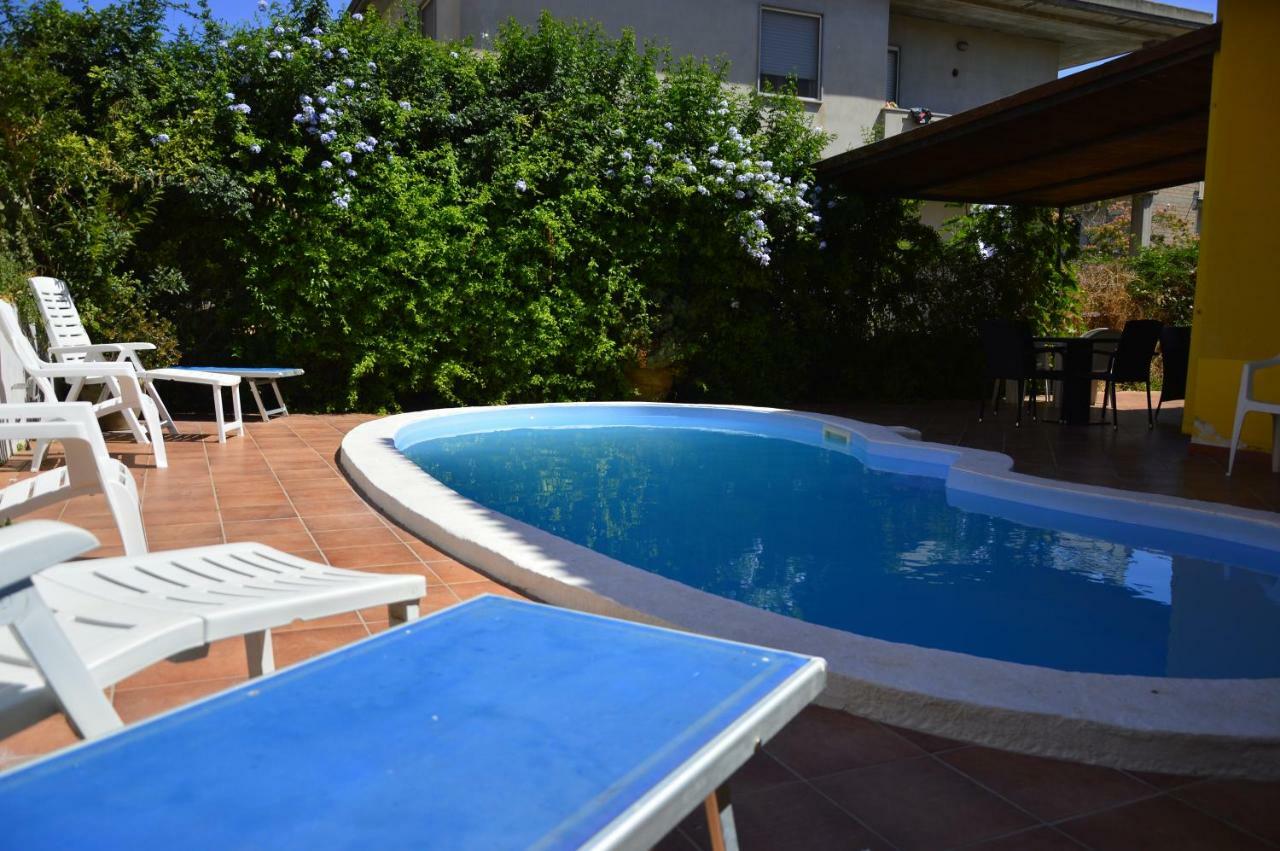 Appartamenti Villa Elisa 보사 외부 사진