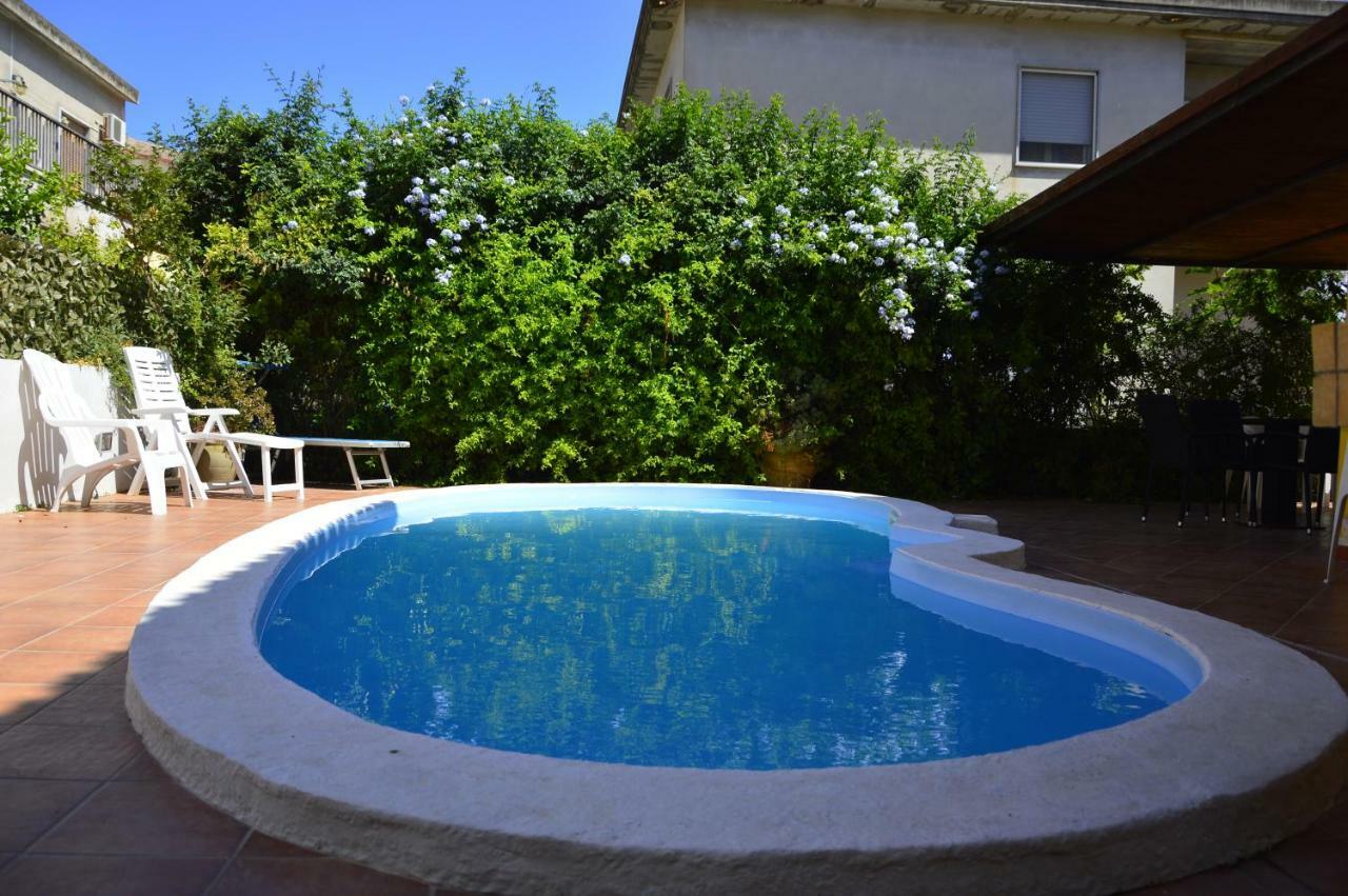 Appartamenti Villa Elisa 보사 외부 사진