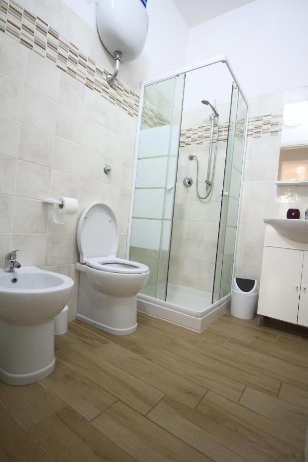 Appartamenti Villa Elisa 보사 외부 사진