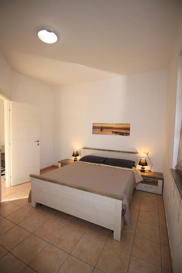 Appartamenti Villa Elisa 보사 외부 사진